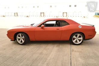 2008 Dodge Challenger photo 3