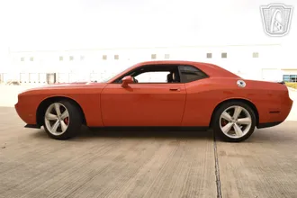 2008 Dodge Challenger photo 4