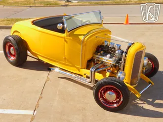 1932 Ford Roadster photo 2