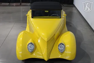 1939 Ford Convertible photo 6