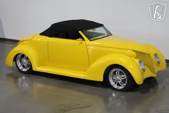 1939 Ford Convertible photo 7