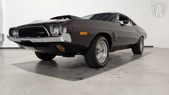 1973 Dodge Challenger photo 4