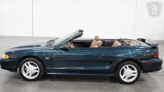 1995 Ford Mustang GT photo 4