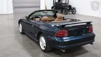 1995 Ford Mustang GT photo 5