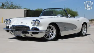 1961 Chevrolet Corvette photo 4