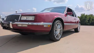 1990 Buick Riviera photo 4