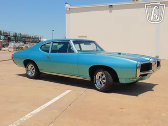 1968 Pontiac LeMans photo 2