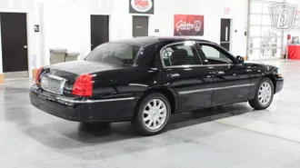 2006 Lincoln Town Car photo 4