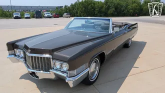 1970 Cadillac DeVille photo 2