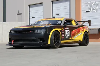 2015 Chevrolet Camaro photo 2