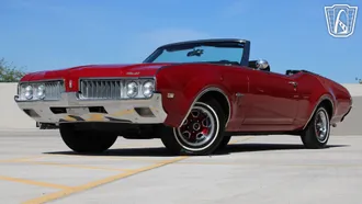 1969 Oldsmobile Cutlass photo 2