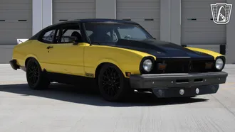 1976 Ford Maverick photo 3