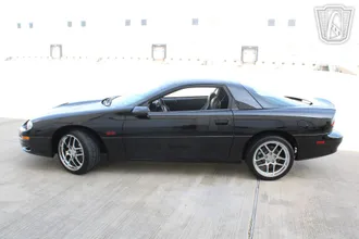 2002 Chevrolet Camaro SS photo 2