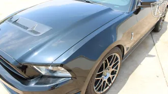 2012 Ford Mustang photo 4