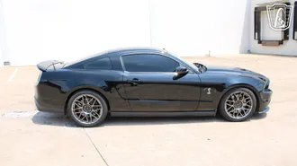 2012 Ford Mustang photo 6