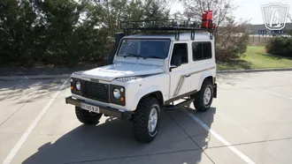 1998 Land Rover Defender photo 2