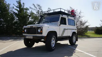 1998 Land Rover Defender photo 3