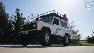 1998 Land Rover Defender photo 4