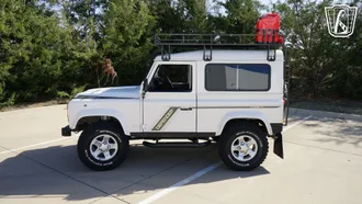 1998 Land Rover Defender photo 5