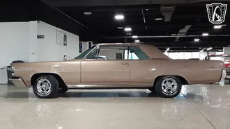 1963 Pontiac Grand Prix photo 2