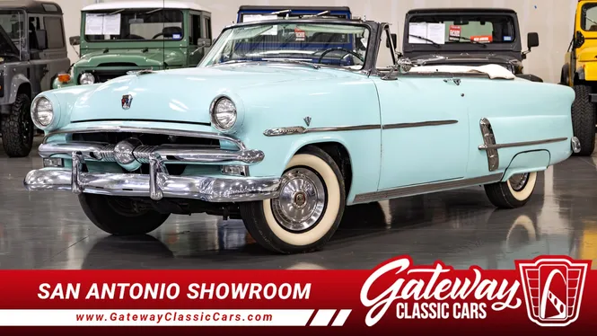 1953 Ford Crestline