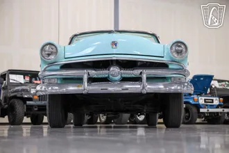 1953 Ford Crestline photo 5