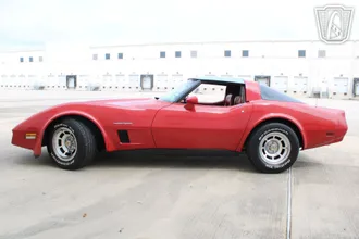 1982 Chevrolet Corvette photo 2