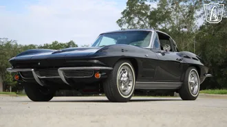 1963 Chevrolet Corvette photo 2