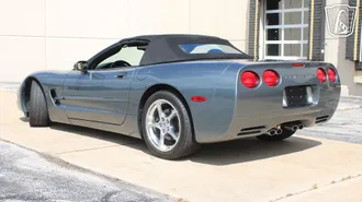 2004 Chevrolet Corvette photo 3