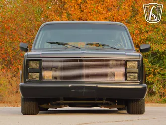 1988 Chevrolet Suburban photo 4