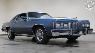 1977 Pontiac Grand Prix photo 2