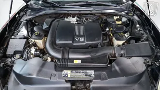 2002 Ford Thunderbird photo 3