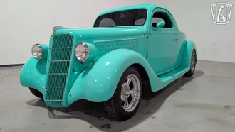 1935 Ford 3 Window Coupe photo 3