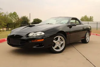 1999 Chevrolet Camaro photo 3