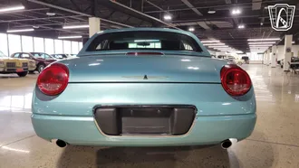 2002 Ford Thunderbird photo 3