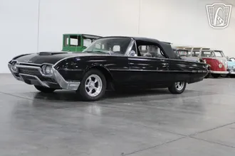 1962 Ford Thunderbird photo 3