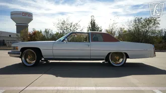 1975 Cadillac DeVille photo 6