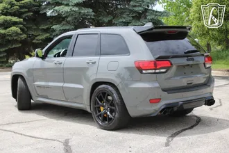 2021 Jeep Grand Cherokee photo 2