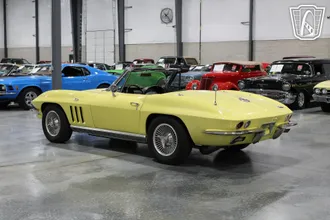 1966 Chevrolet Corvette photo 3