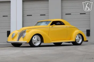 1937 Ford Coupe photo 3