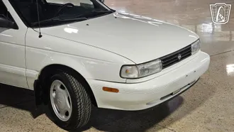 1991 Nissan Sentra photo 2
