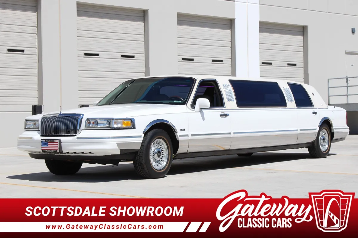 1996 Lincoln Town Car Limousine