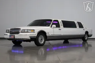 1996 Lincoln Town Car photo 5