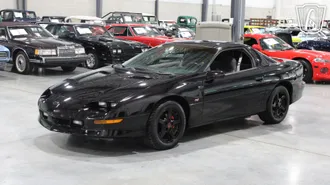 1995 Chevrolet Camaro photo 2