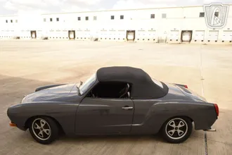1973 Volkswagen Karmann Ghia photo 3
