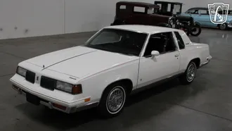 1988 Oldsmobile Cutlass photo 3