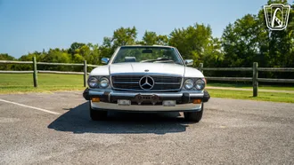 1987 Mercedes-Benz 560 SL photo 3