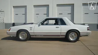 1984 Ford Mustang photo 6