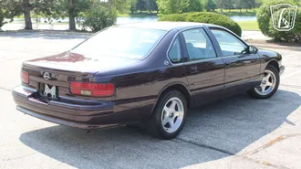 1996 Chevrolet Impala SS photo 3