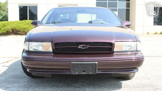 1996 Chevrolet Impala SS photo 7